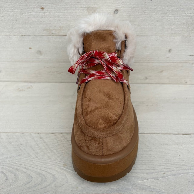 Furry uggie boots camel