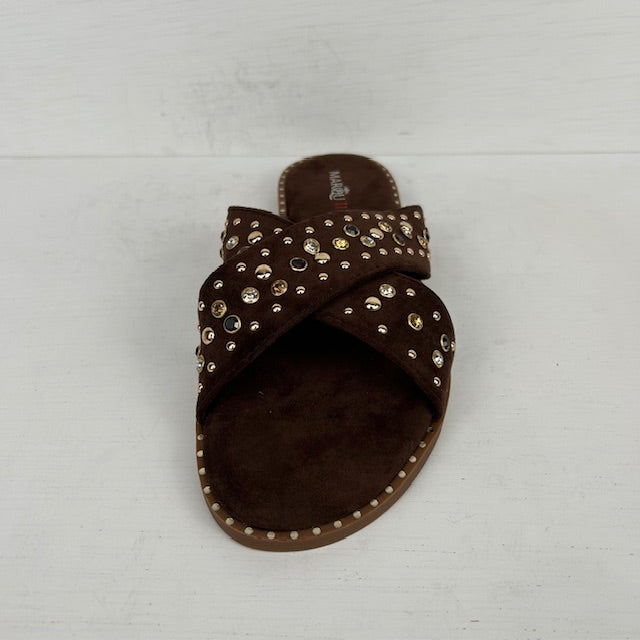 Slippers met studs bruin