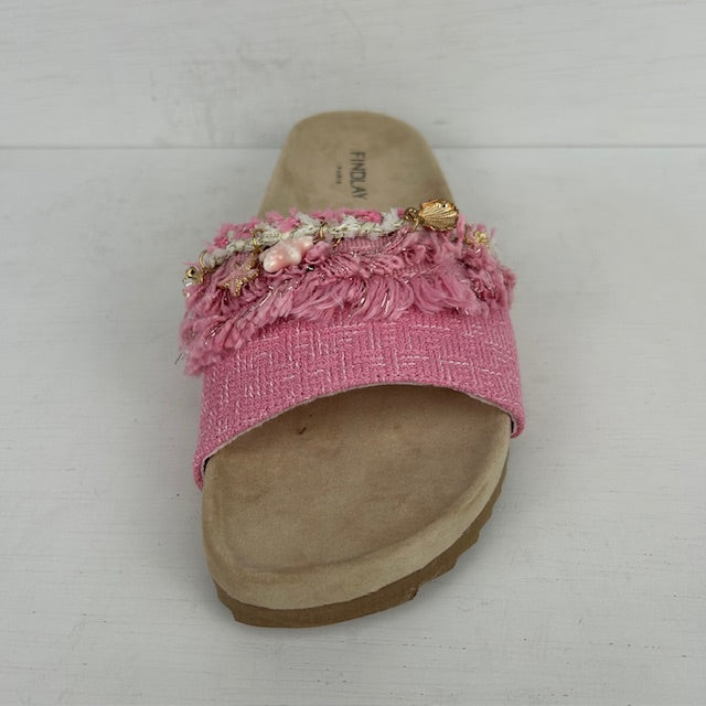 Zomerse slippers met franjes roze