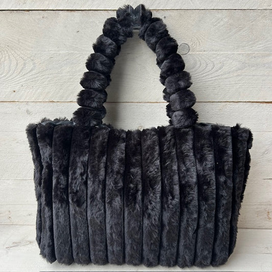 Furry ribbelshopper zwart