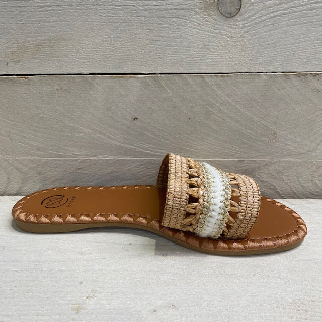 Slippers met opengewerkt motief khaki