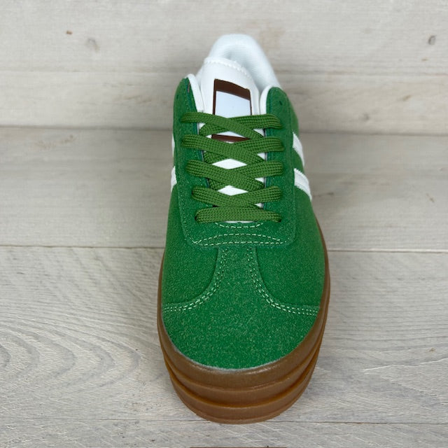 Trendy retro sneaker groen