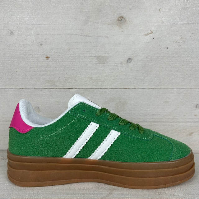 Trendy retro sneaker groen