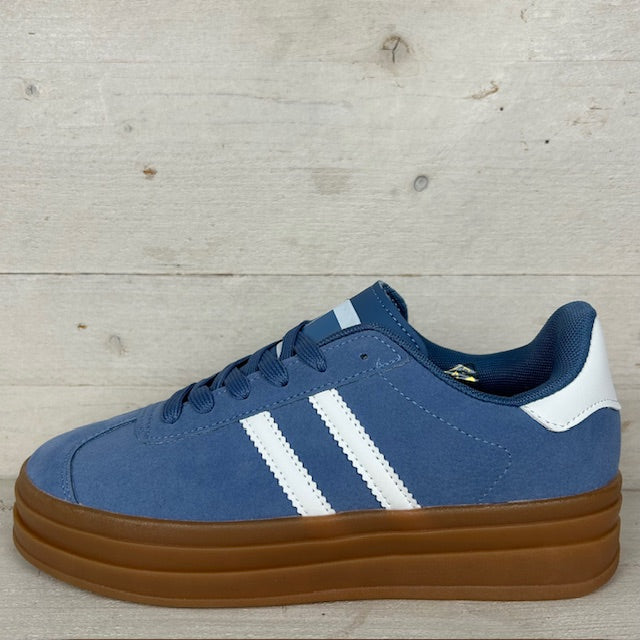 Trendy retro sneaker blauw