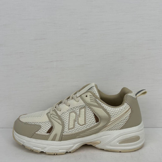 Sportieve sneakers met trendy design beige