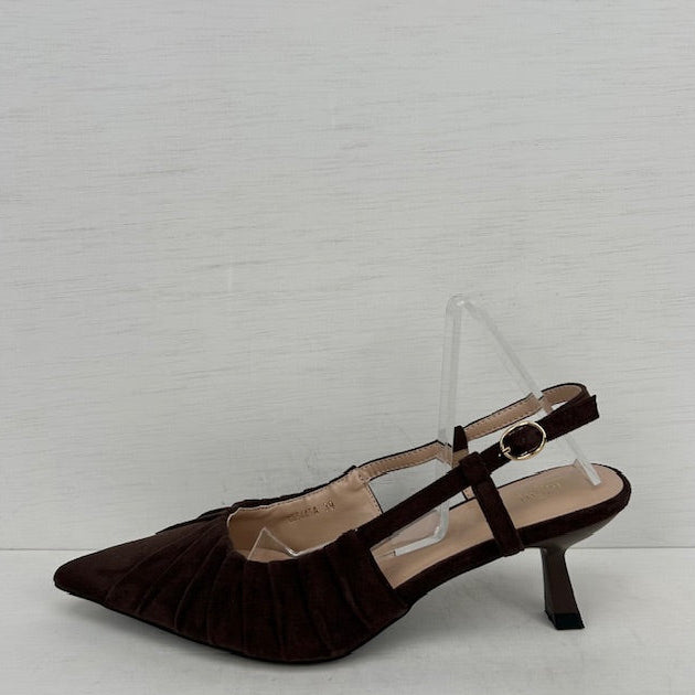Suèdine slingbacks met leuke afwerking bruin