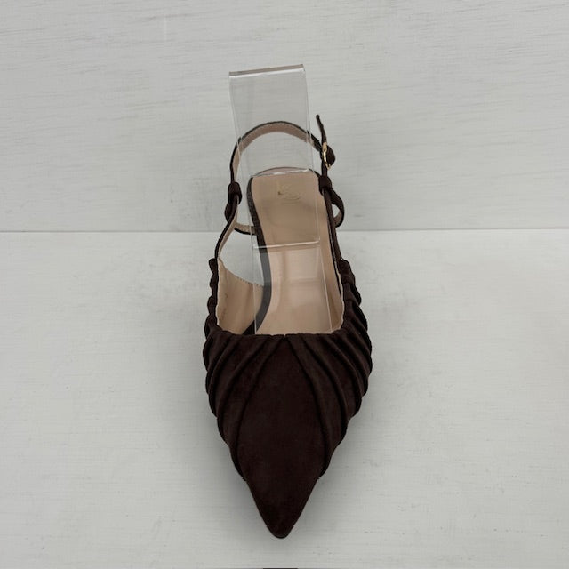 Suèdine slingbacks met leuke afwerking bruin