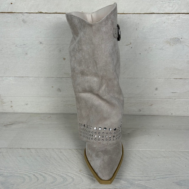 Trendy cowboylaars met sierlijke flap beige