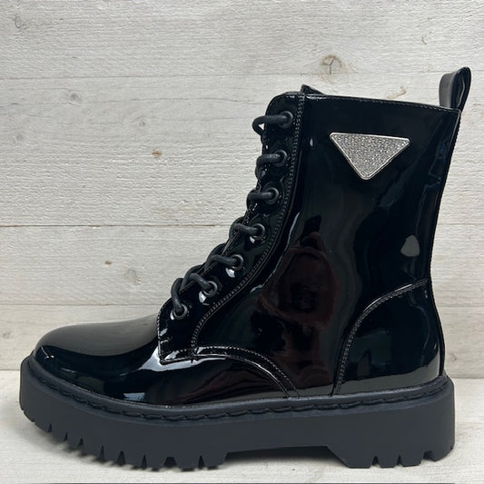 Lak veterboots met shiny detail zwart