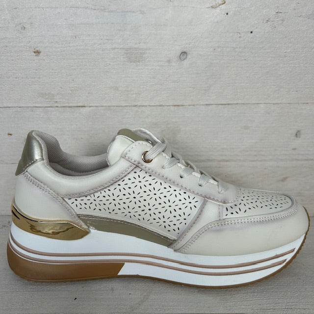 Leuke sneakers met instaprits beige