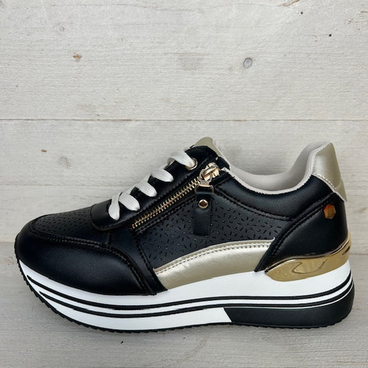 Leuke sneakers met instaprits zwart