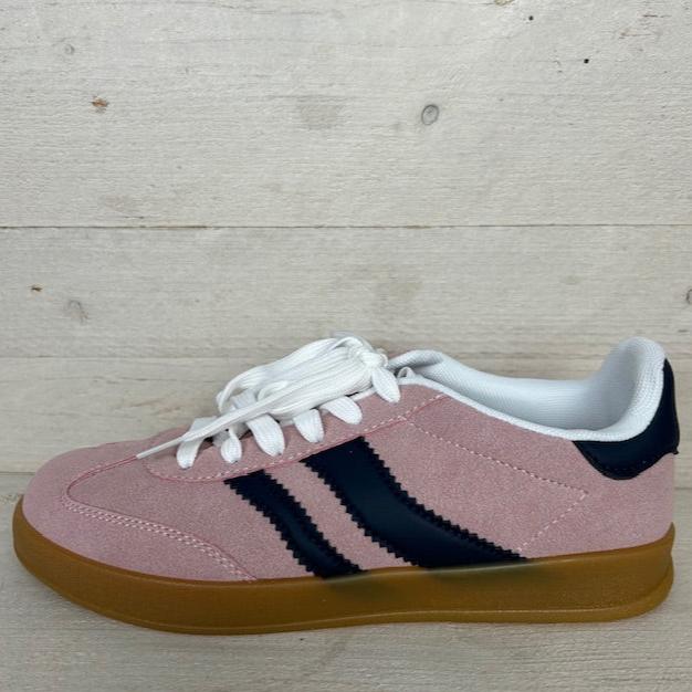 Lage sneaker met retrozool roze