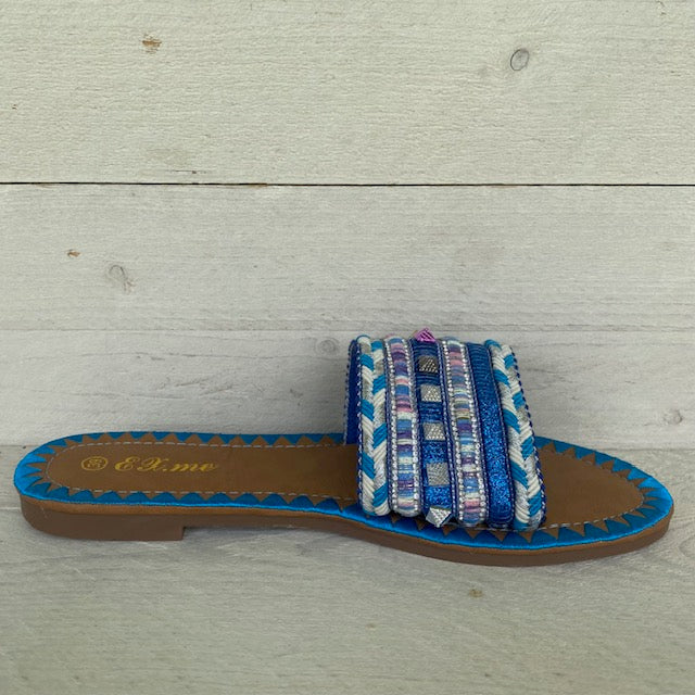 Slippertjes met studs blue