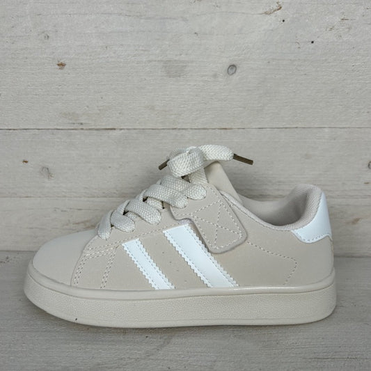 Kids leuke sneakertjes beige