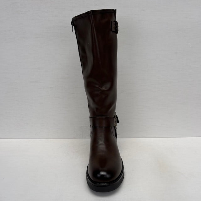 Hoge leatherlook laars met siergespjes bruin