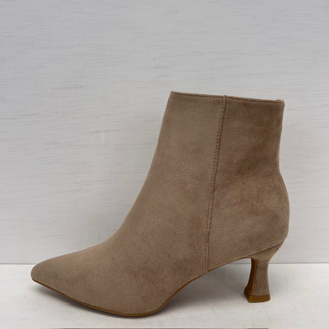 Suèdine cowboylaarsjes met elegant hakje khaki