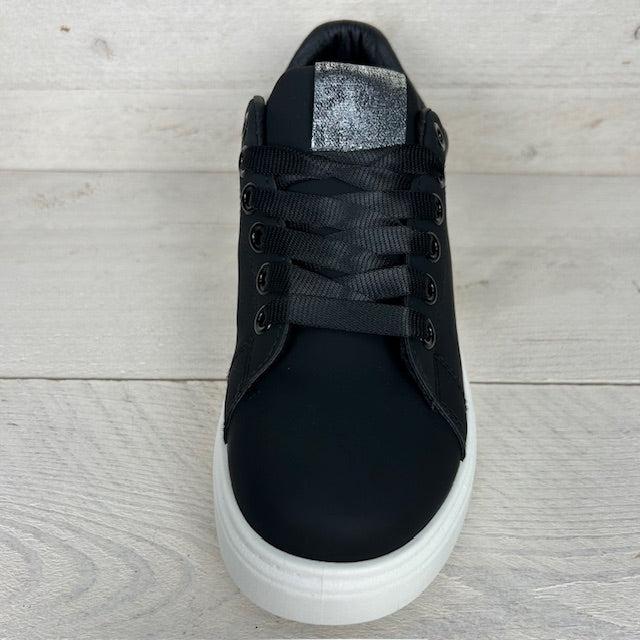 Basic sneaker met detail zwart