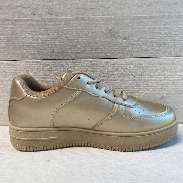 Sneakers goud