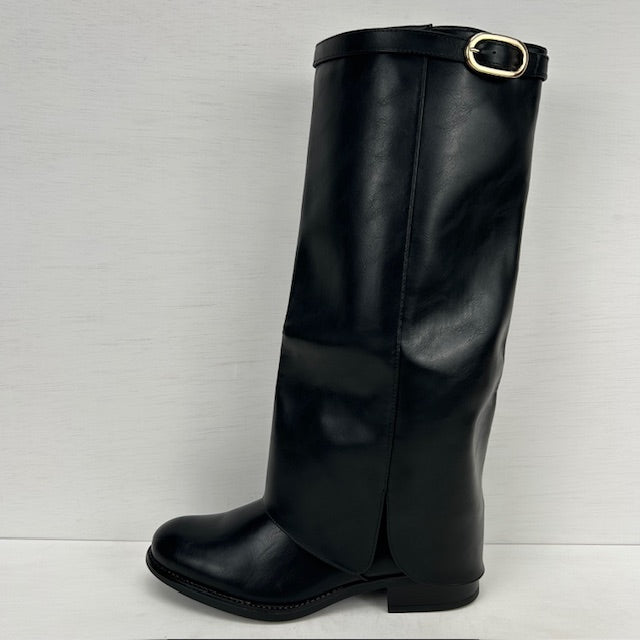 Leatherlook laarzen met flap en gespje zwart