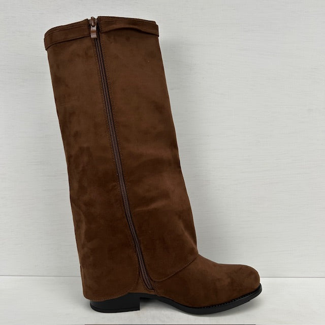 Suèdine laarzen met flap en gespje camel