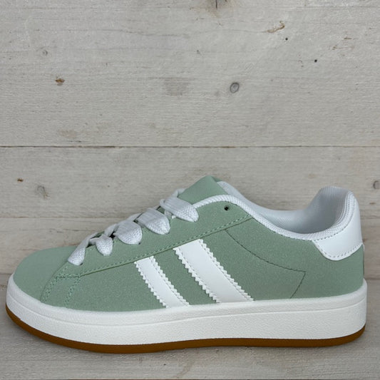 Retro sneaker met witte zool pastel groen