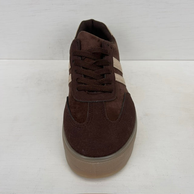 Leuke sneakers met retrozool bruin