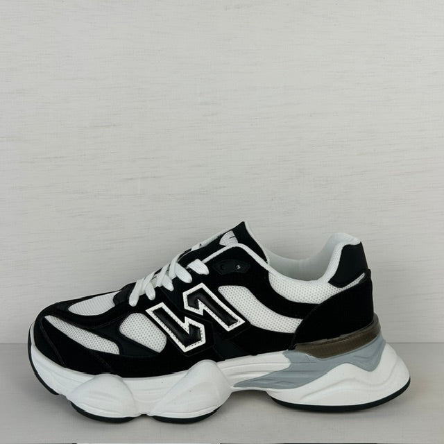 Trendy sneakers met sportieve look wit zwart (Verkrijgbaar van maat 40 t/m maat 45)
