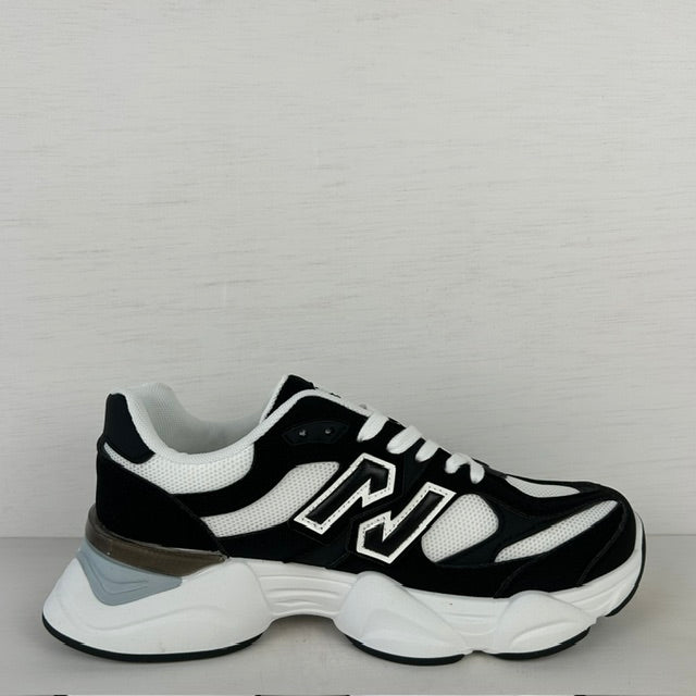 Trendy sneakers met sportieve look wit zwart (Verkrijgbaar van maat 40 t/m maat 45)