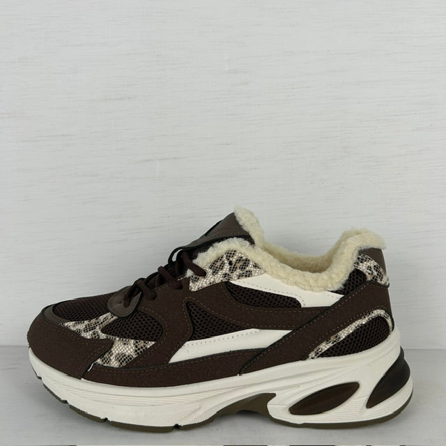 Trendy sneakers met teddy randje bruin panter