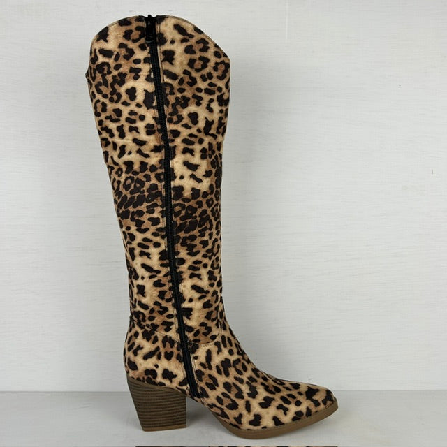 Hoge cowboylaarzen met trendy design panter