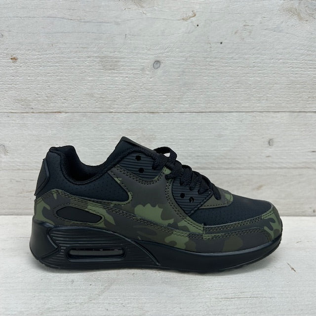 Kids gave air sneakers camouflage
