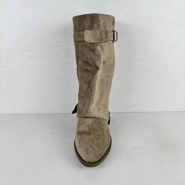 Stoere laarzen met sierlijke flap khaki