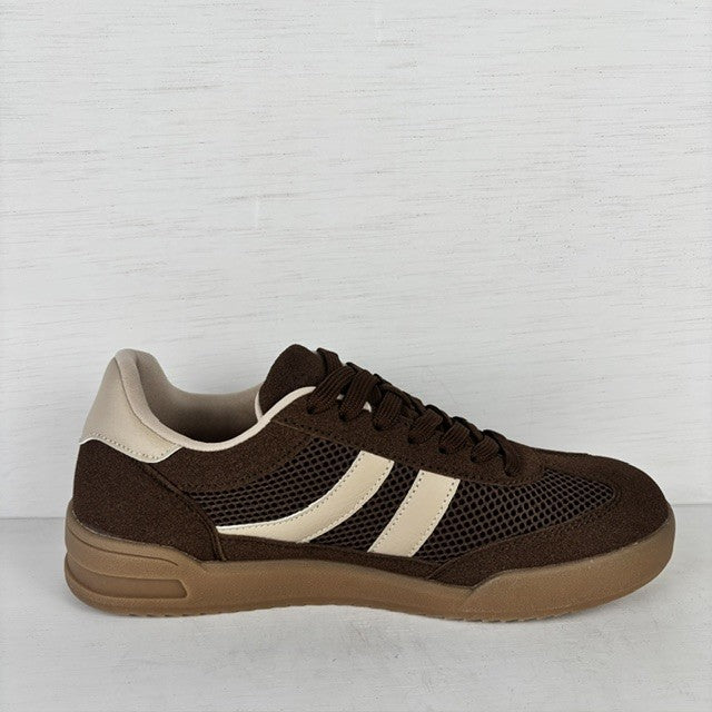 Trendy sneakers met retrozool bruin