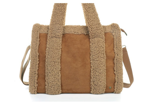 Camel shopper Lech