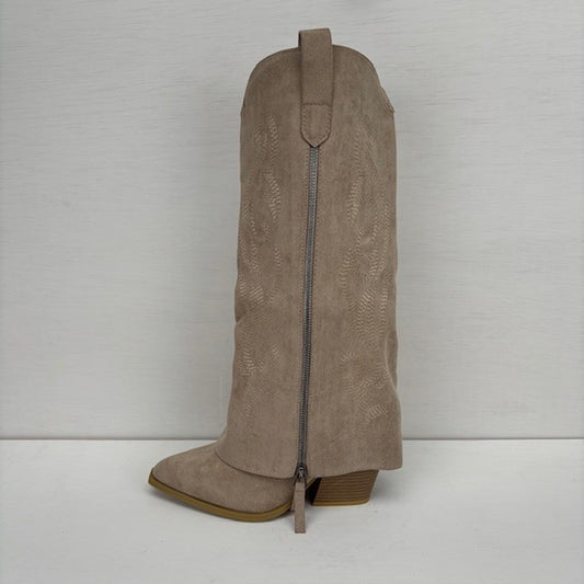 Hoge suèdine cowboylaars met leuke flap beige