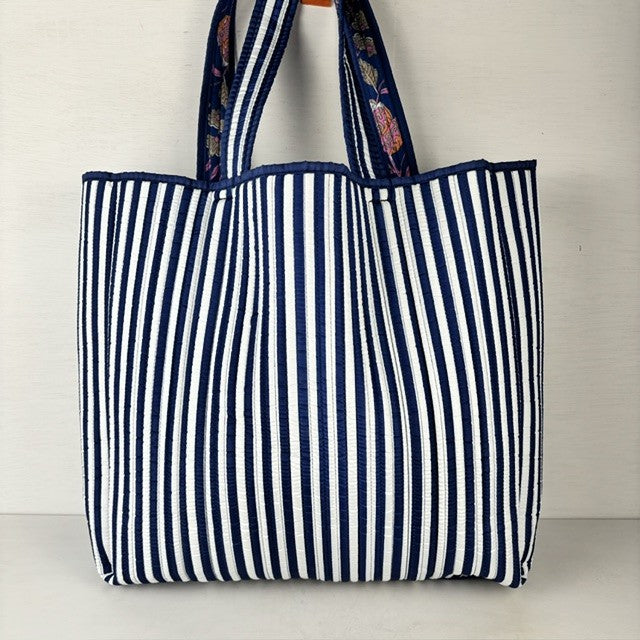 Reversible shopper bloemenprint & blauwe strepen